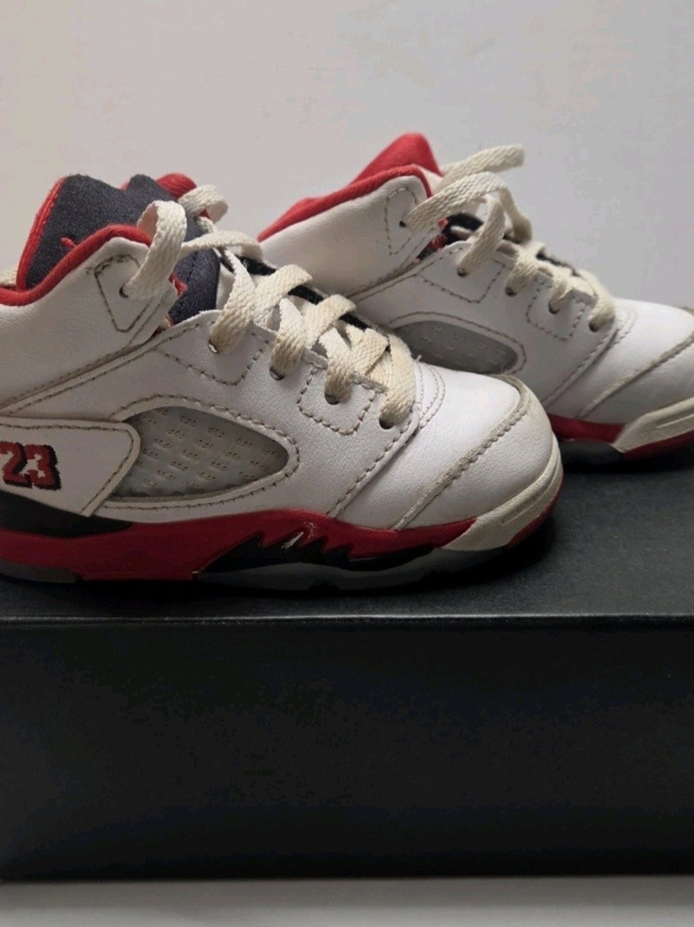 Toddlers Jordans Size 6c